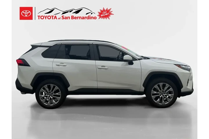 $30990 : Toyota RAV4 2022 XLE Premium image 6