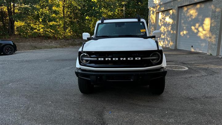 $45700 : PRE-OWNED 2022 FORD BRONCO OU image 4