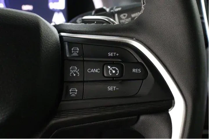 $31892 : Jeep Grand Cherokee 2024 4x4 image 10