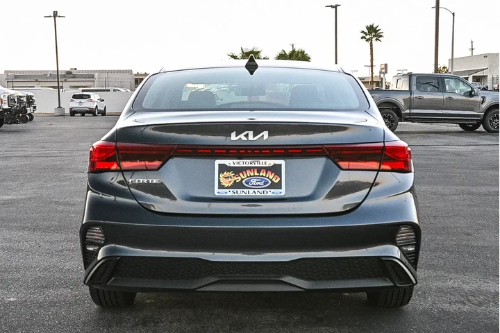Kia Forte 2023 LXS 4dr Sedan image 7