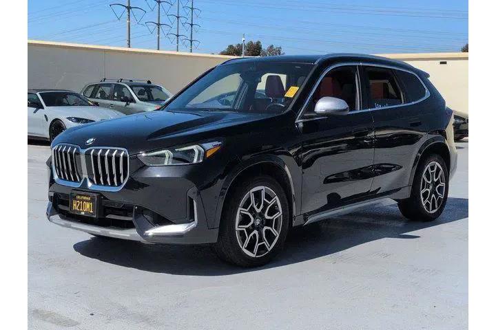 $31999 : BMW X1 2023 AWD xDrive28i 4d image 1
