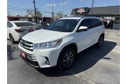 $29995 : 2019 Highlander XLE thumbnail