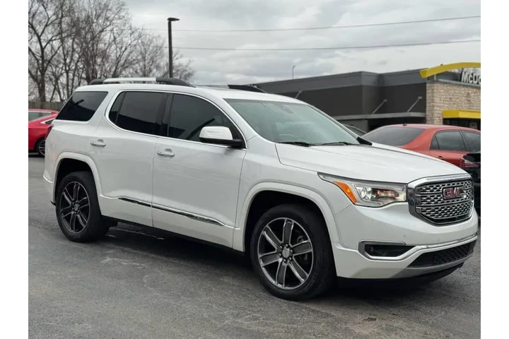 $15495 : 2017 GMC Acadia Denali image 6