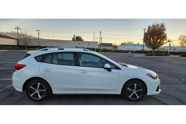 $17800 : 2023 Impreza Premium image 10