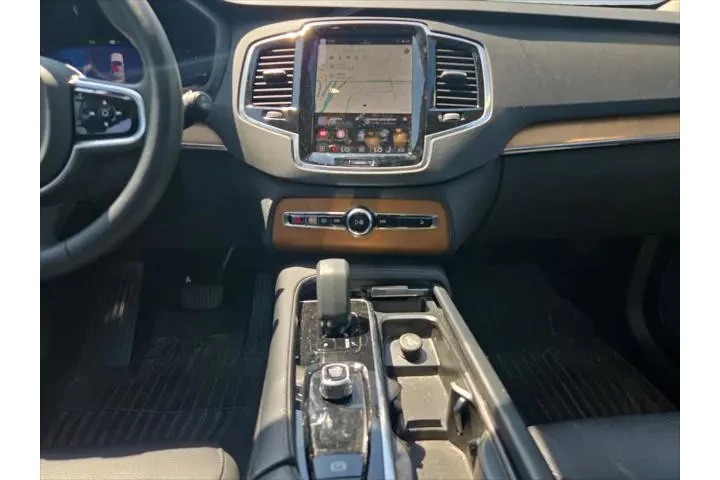 $38679 : Volvo XC90 Recharge 2023 eAW image 2