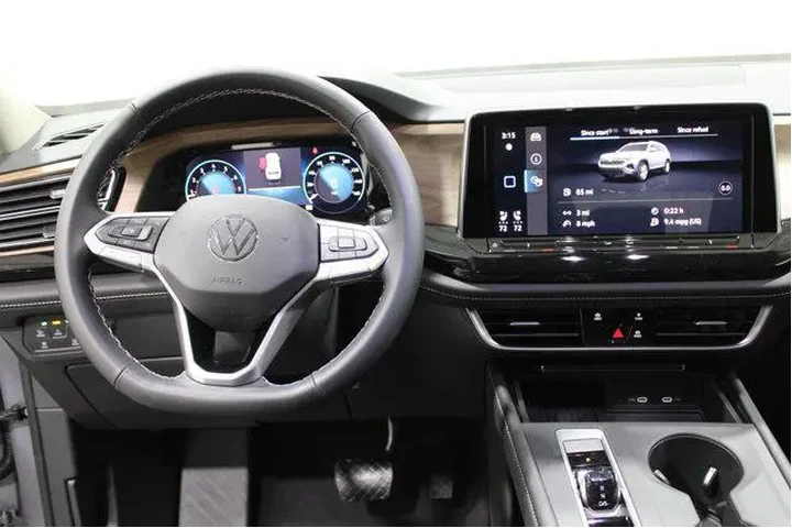 $37923 : Volkswagen Atlas 2025 AWD SE image 2