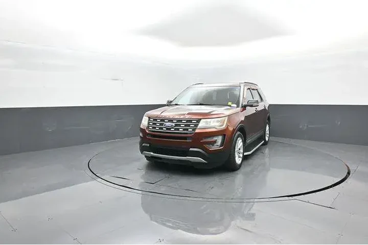 $12413 : Ford Explorer 2016 XLT 4dr S image 3