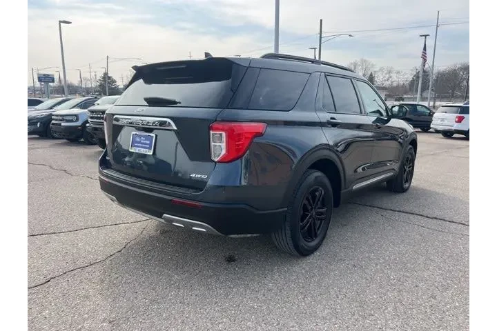 $35475 : Ford Explorer 2024 AWD XLT 4 image 4