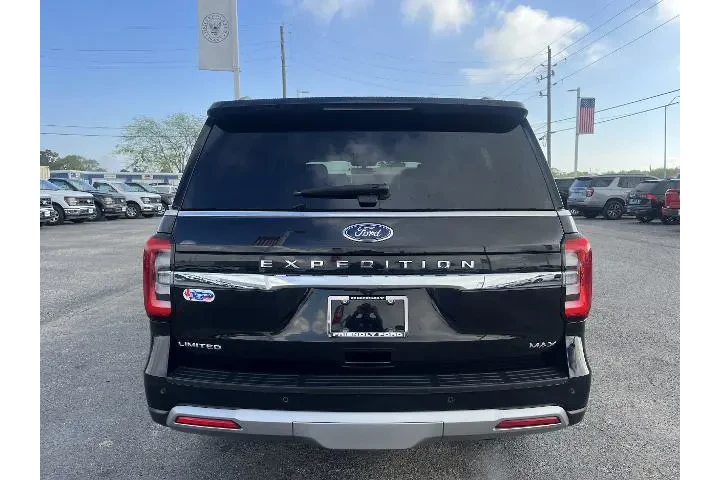 $39856 : Ford Expedition MAX 2024 4x4 image 3