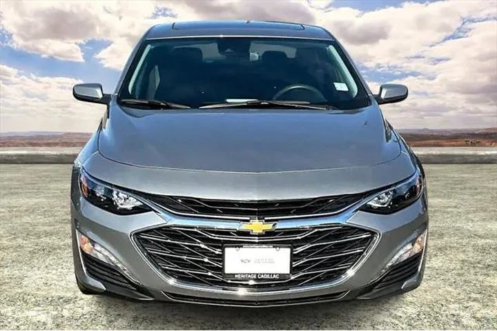 $19991 : Chevrolet Malibu 2023 LT 4dr image 2