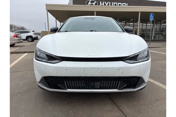 $21998 : Kia EV6 2023 Wind 4dr Crosso image 7