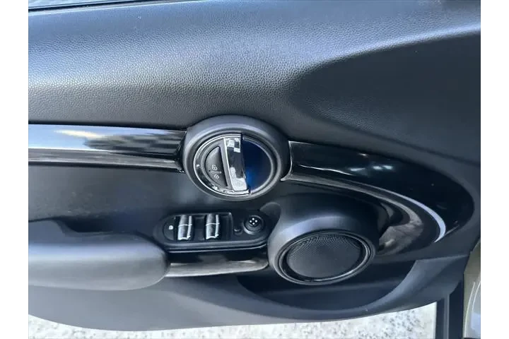 $15499 : MINI Hardtop 4 Door 2019 Coo image 6