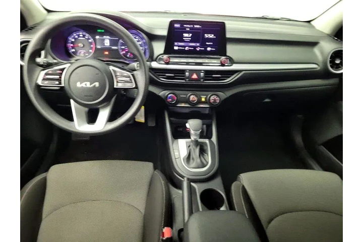 $18998 : Kia Forte 2024 LXS 4dr Sedan image 9