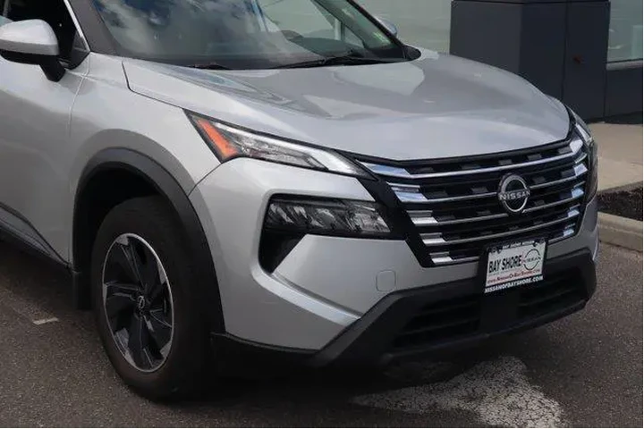 $23257 : Nissan Rogue 2025 AWD SV 4dr image 3