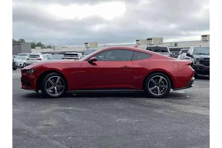 $30490 : Ford Mustang 2024 EcoBoost 2 image 7