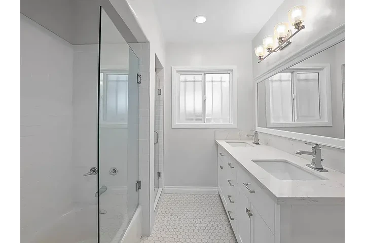 $2350 : Open House Ready image 1