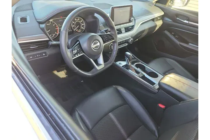 $21743 : Nissan Altima 2024 2.5 SR 4d image 6