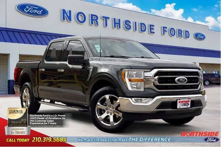 $28977 : Ford F-150 2021 4x2 XLT 4dr image 1