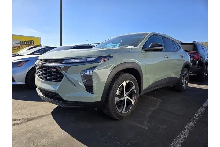 $22991 : Chevrolet Trax 2024 RS 4dr C image 2