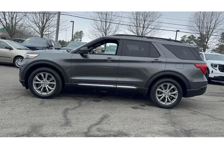 $21133 : Ford Explorer 2020 AWD XLT 4 image 3