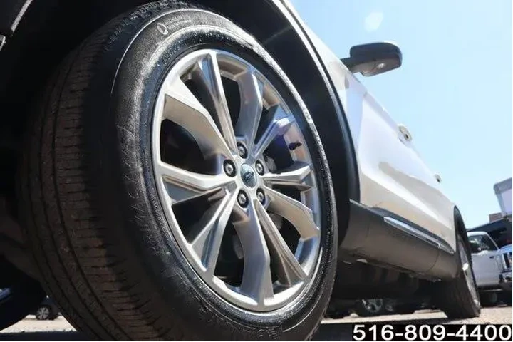 $28947 : Ford Explorer 2022 AWD XLT 4 image 10