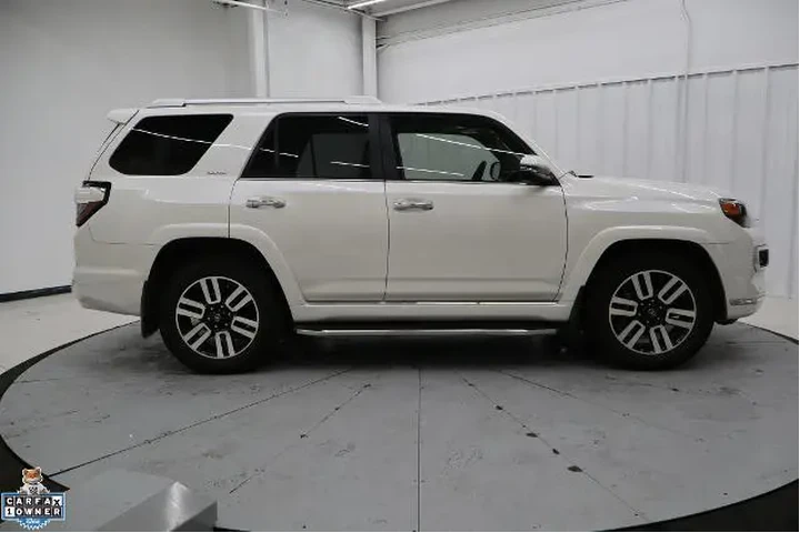 $38995 : Toyota 4Runner 2021 4x2 Limi image 2