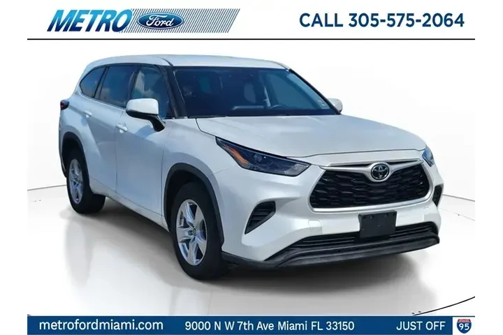 $27191 : Toyota Highlander 2022 L 4dr image 1