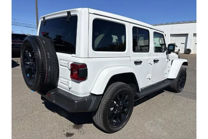 $35890 : Jeep Wrangler 2023 4x4 Sahar image 5