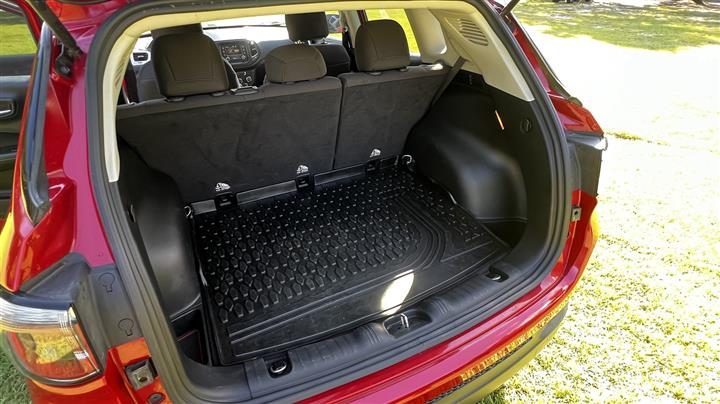 $8500 : 2018 Jeep Compass SPORT image 10