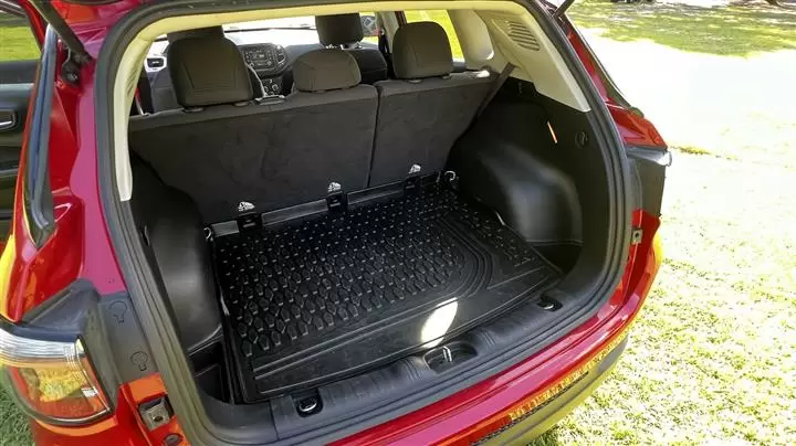 $8500 : 2018 Jeep Compass SPORT image 10