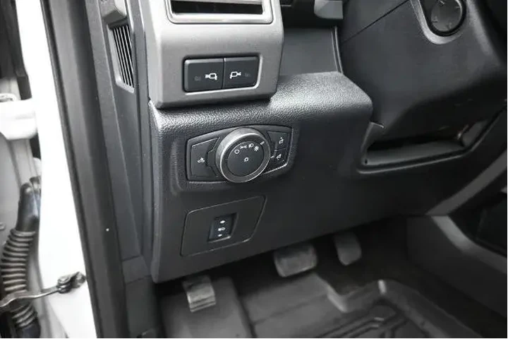 $35991 : Ford F-150 2017 4x4 Raptor 4 image 1