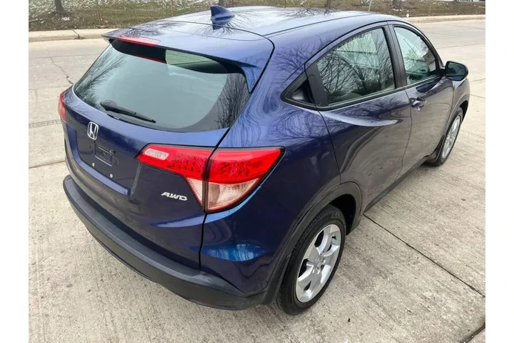 $9997 : 2016 HR-V LX image 9