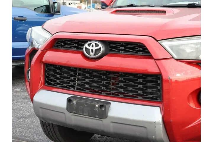 $24456 : Toyota 4Runner 2016 4x4 Trai image 2