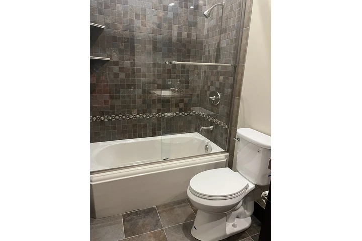 Bathroom cleaning for only $25 image 1