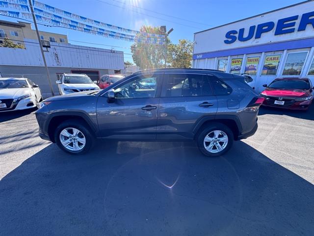 $25299 : 2019 RAV4 XLE AWD (Natl) image 8