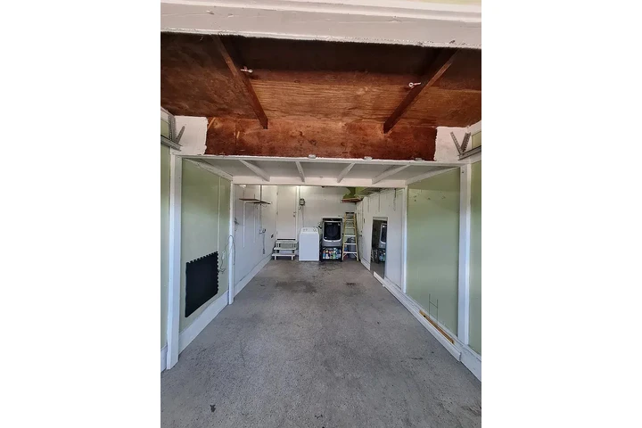 $900 : Beautiful Home...LAKEWOOD,CA image 7