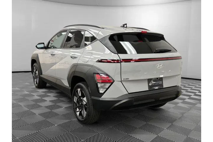 $25588 : Hyundai KONA 2025 AWD SEL 4d image 3