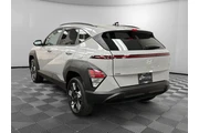 $25588 : Hyundai KONA 2025 AWD SEL 4d thumbnail