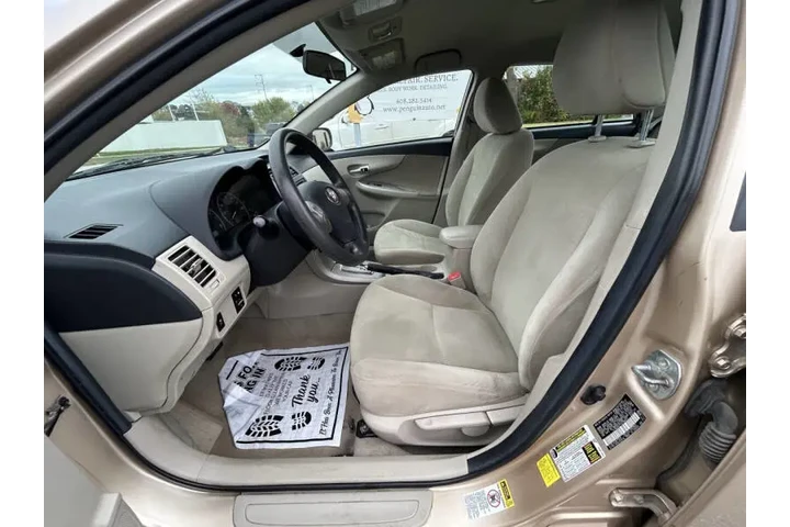 $7990 : 2012 Corolla LE image 10