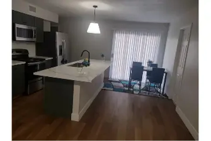 $1500 : SE RENTA ESTUDIO image 1