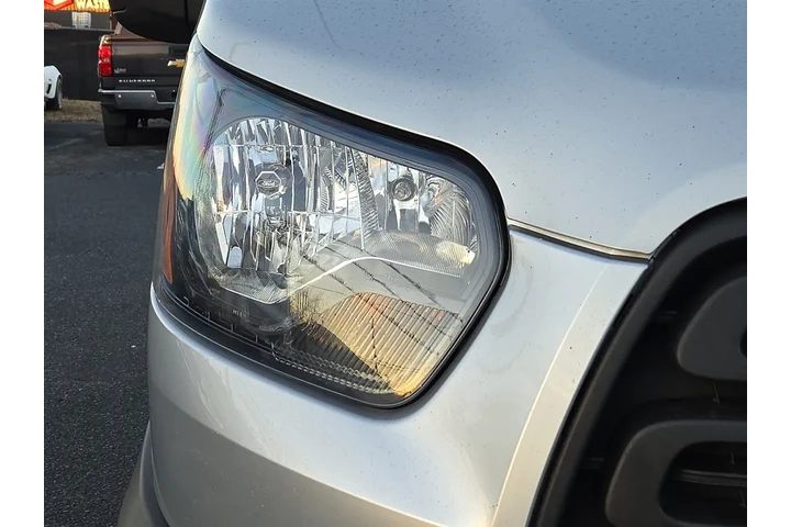 $22900 : 2019 Transit 250 Van Low Roof image 9