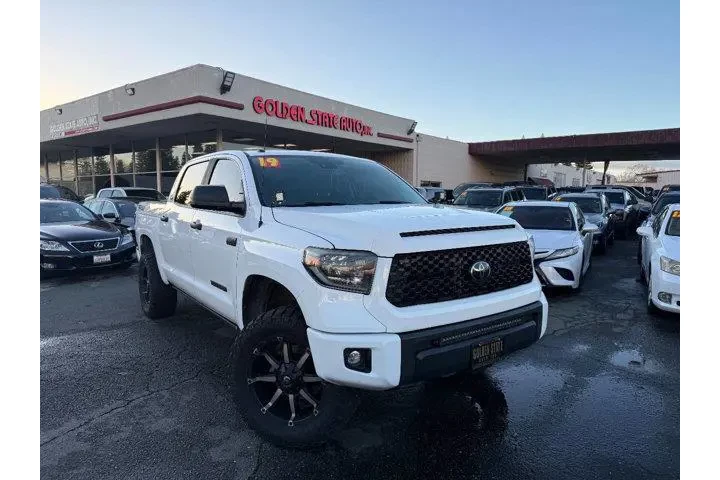 $33995 : Toyota Tundra 2019 4x4 SR5 4 image 1