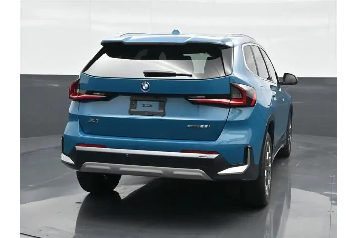 $31883 : BMW X1 2023 AWD xDrive28i 4d image 7