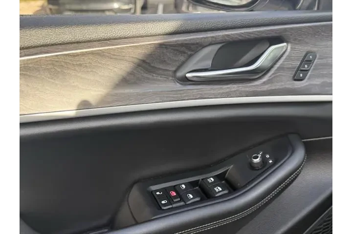 $33444 : Jeep Grand Cherokee L 2024 4 image 9