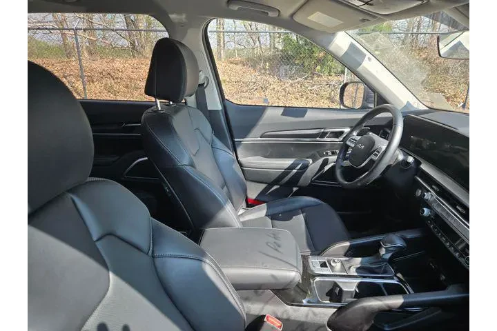 $35000 : Kia Telluride 2025 LX 4dr SU image 4