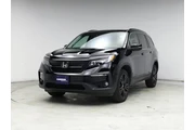 $31998 : Honda Pilot 2022 AWD SE 4dr thumbnail