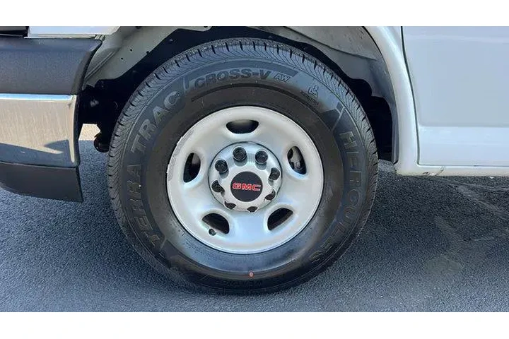 $27984 : GMC Savana 2023 2500 3dr Car image 10