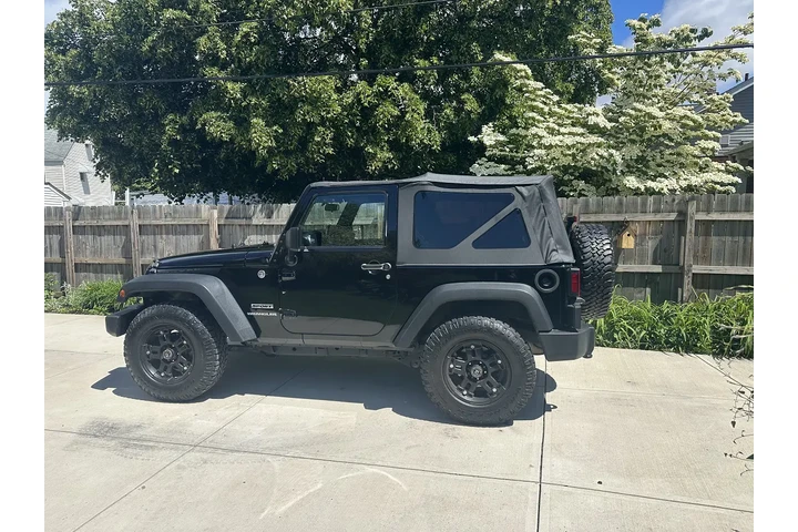 $8500 : 2013 Jeep Wrangler Sport 4D image 2