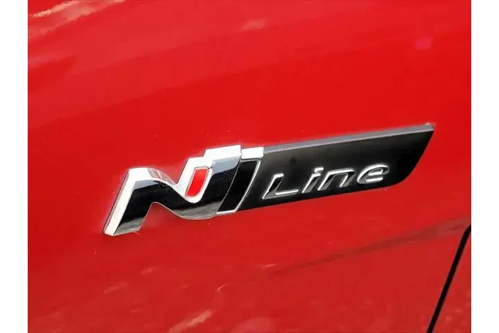 $18903 : Hyundai ELANTRA 2023 N Line image 10