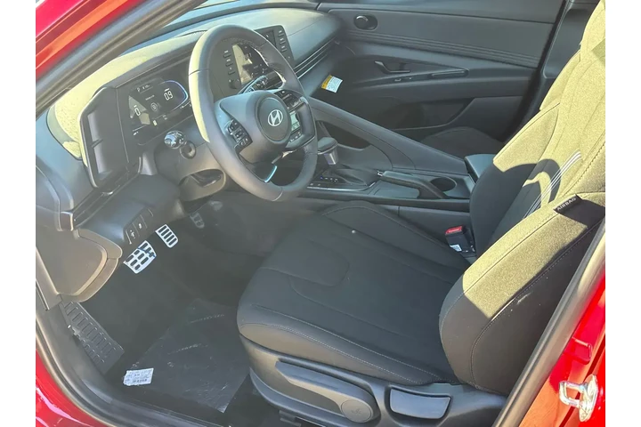 $17420 : Hyundai ELANTRA 2025 SEL Spo image 9